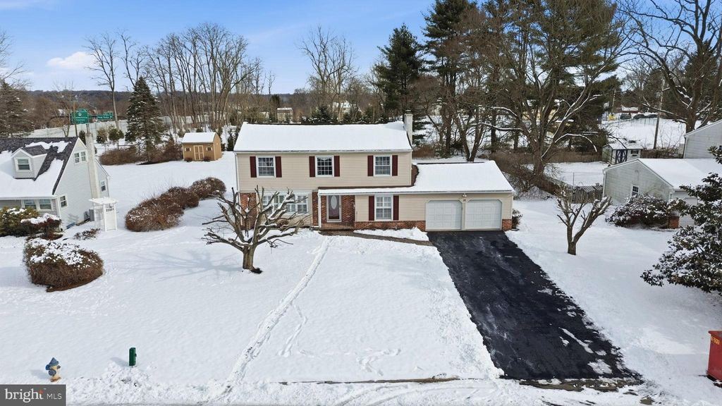 Photo of 32 Lower Hilltop Road, YARDLEY, PA 19067 (MLS # PABU2112896)