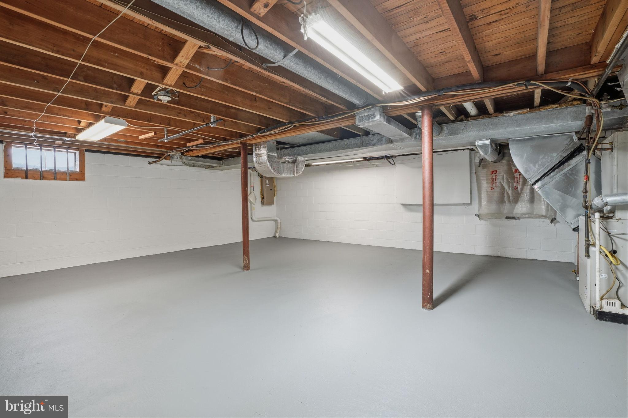 HILLWOOD TERR - Residential