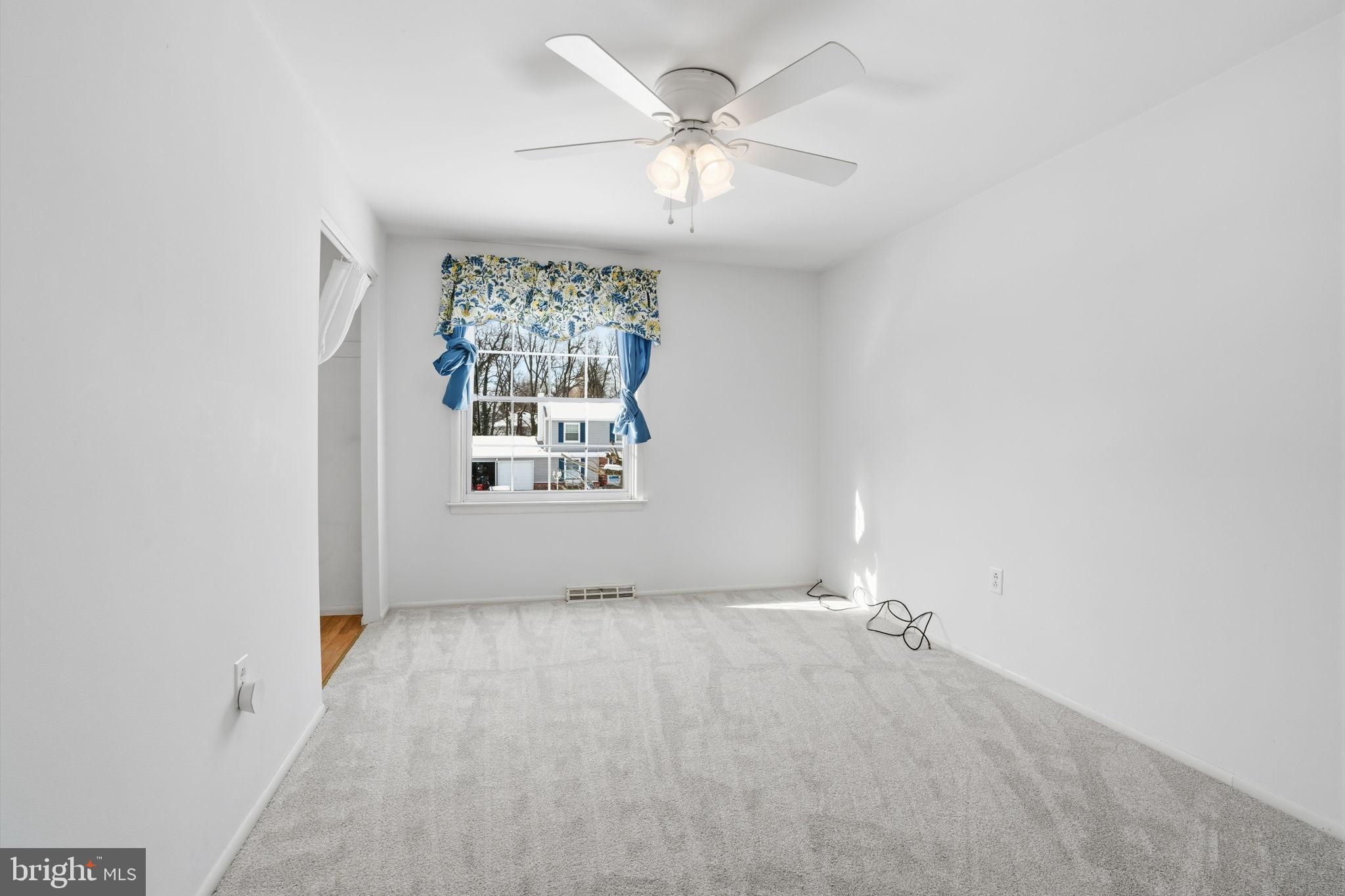 HILLWOOD TERR - Residential