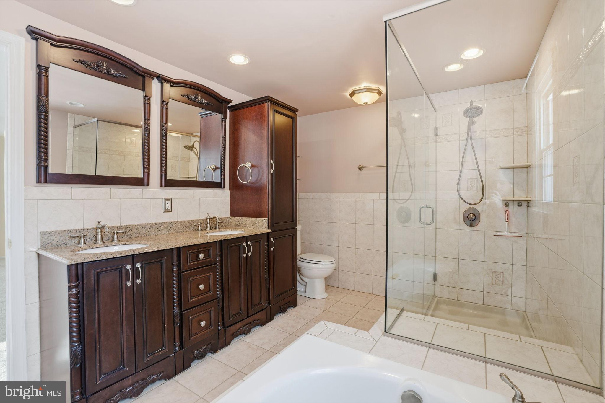 HILLWOOD TERR - Residential