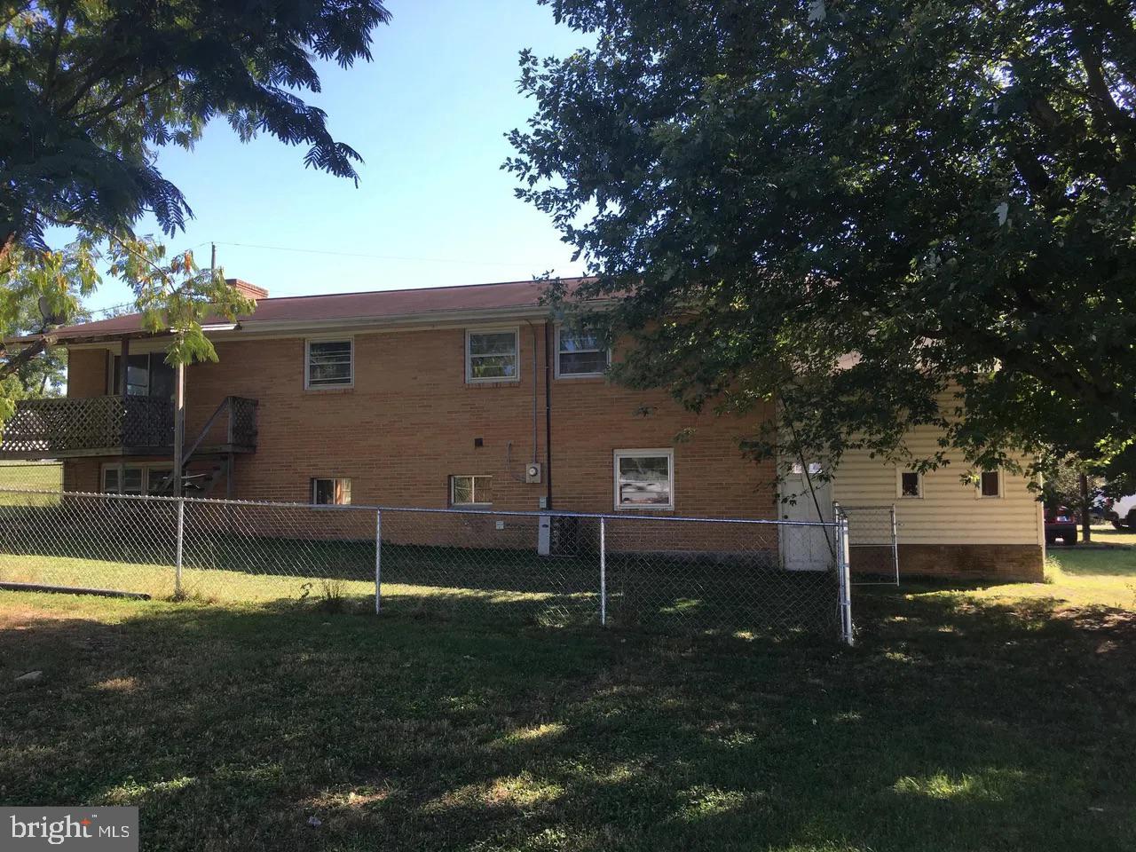 208 EISENHOWER DRIVE