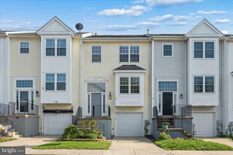 Townhouse For Sale - 7115 Collinsworth Place<br/> Frederick County, FREDERICK, MD 21703