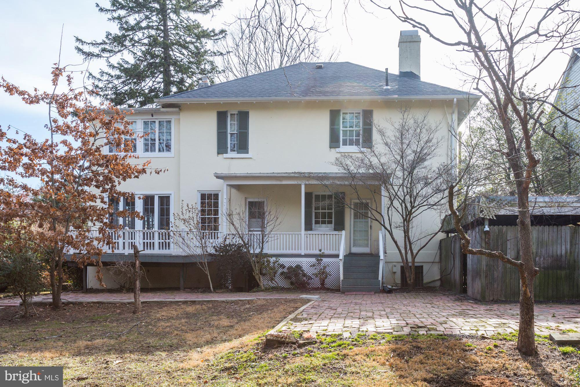 CHEVY CHASE - Residential