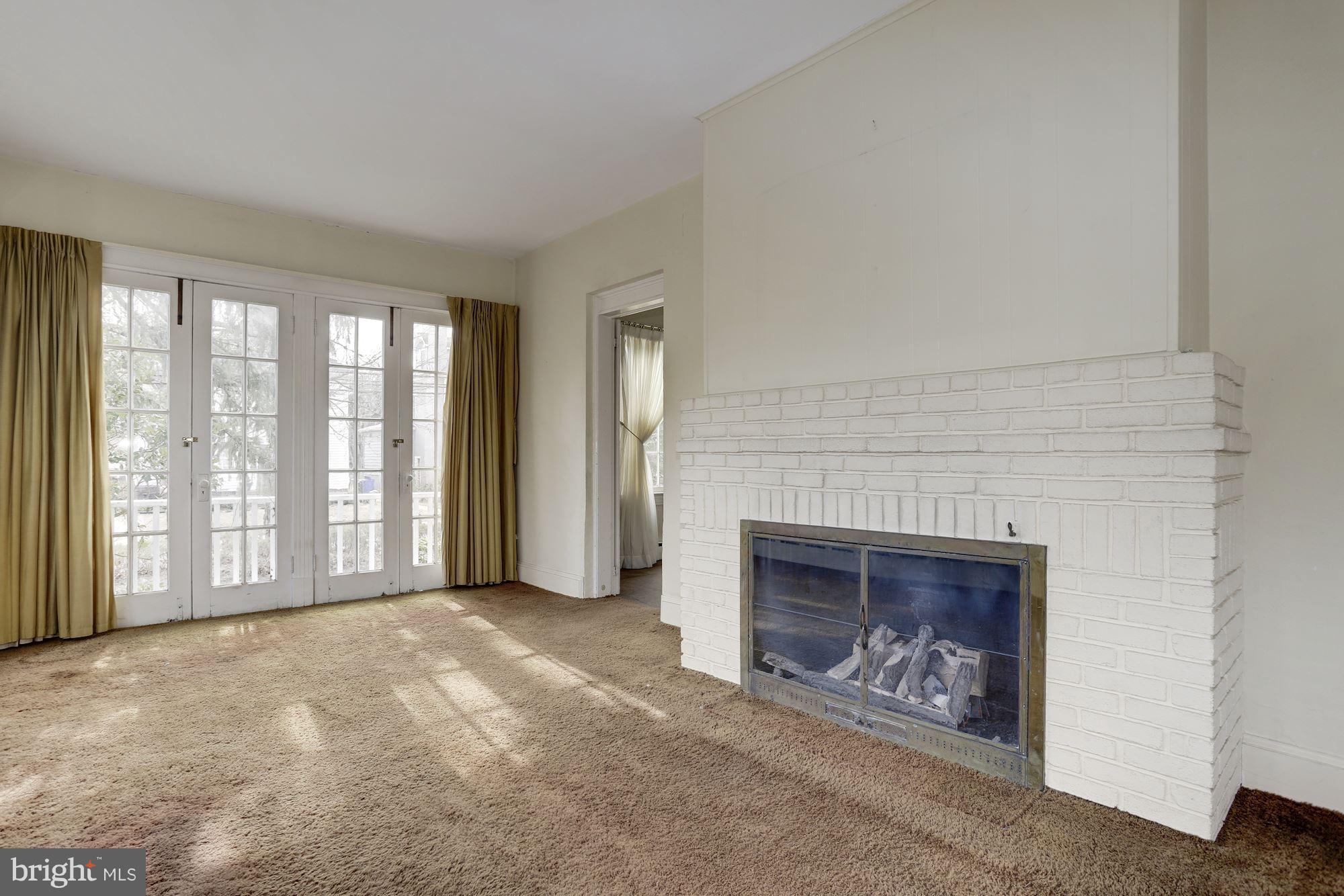 CHEVY CHASE - Residential