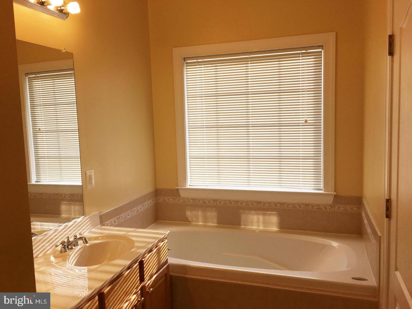 RENAISSANCE PLAZA CODM - Residential Lease