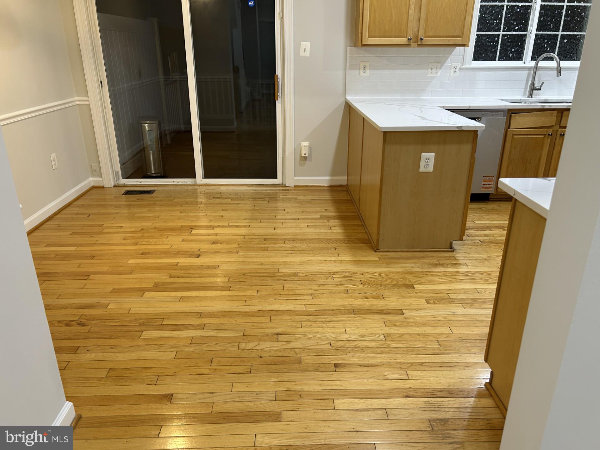 RENAISSANCE PLAZA CODM - Residential Lease