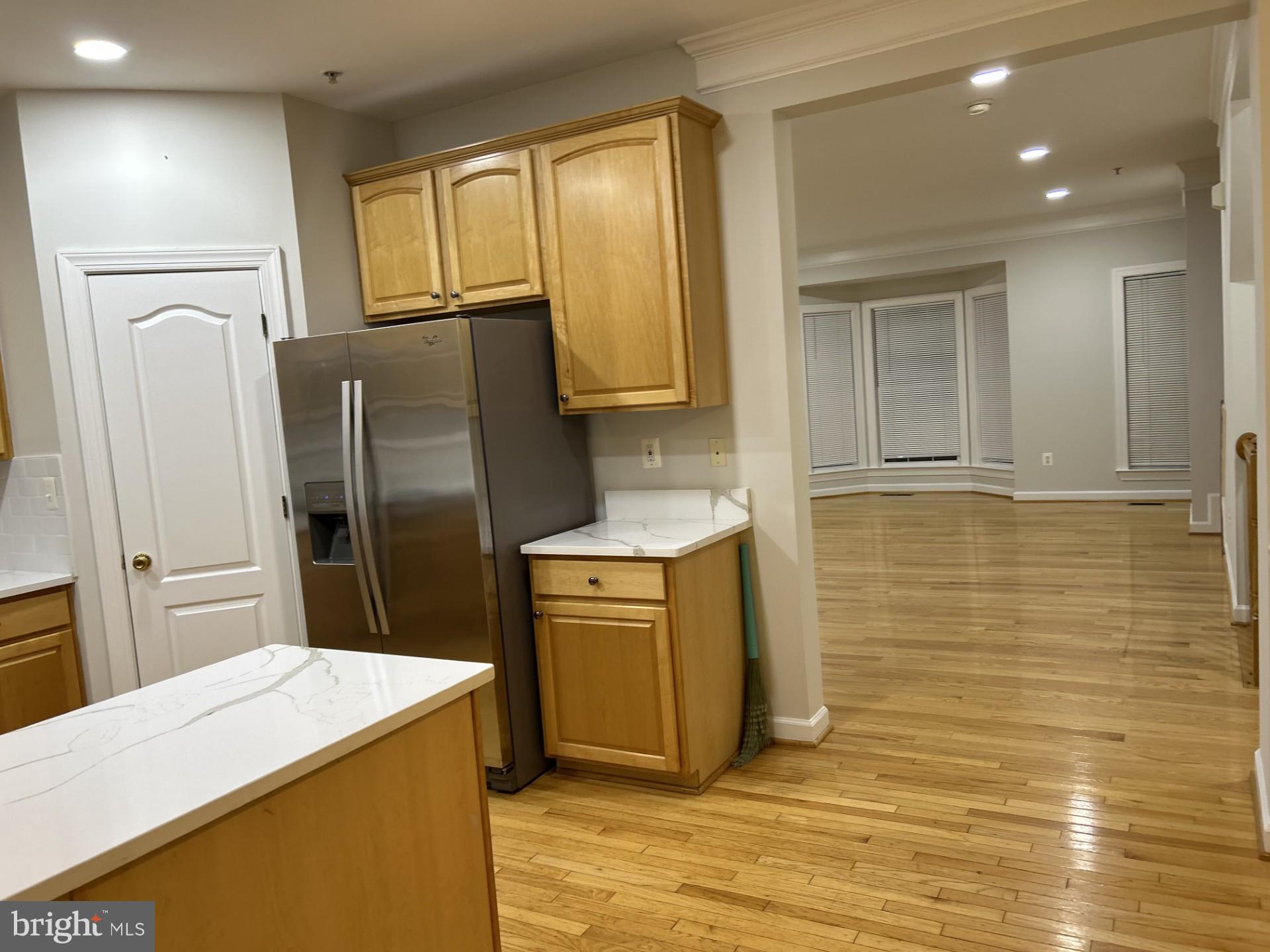 RENAISSANCE PLAZA CODM - Residential Lease