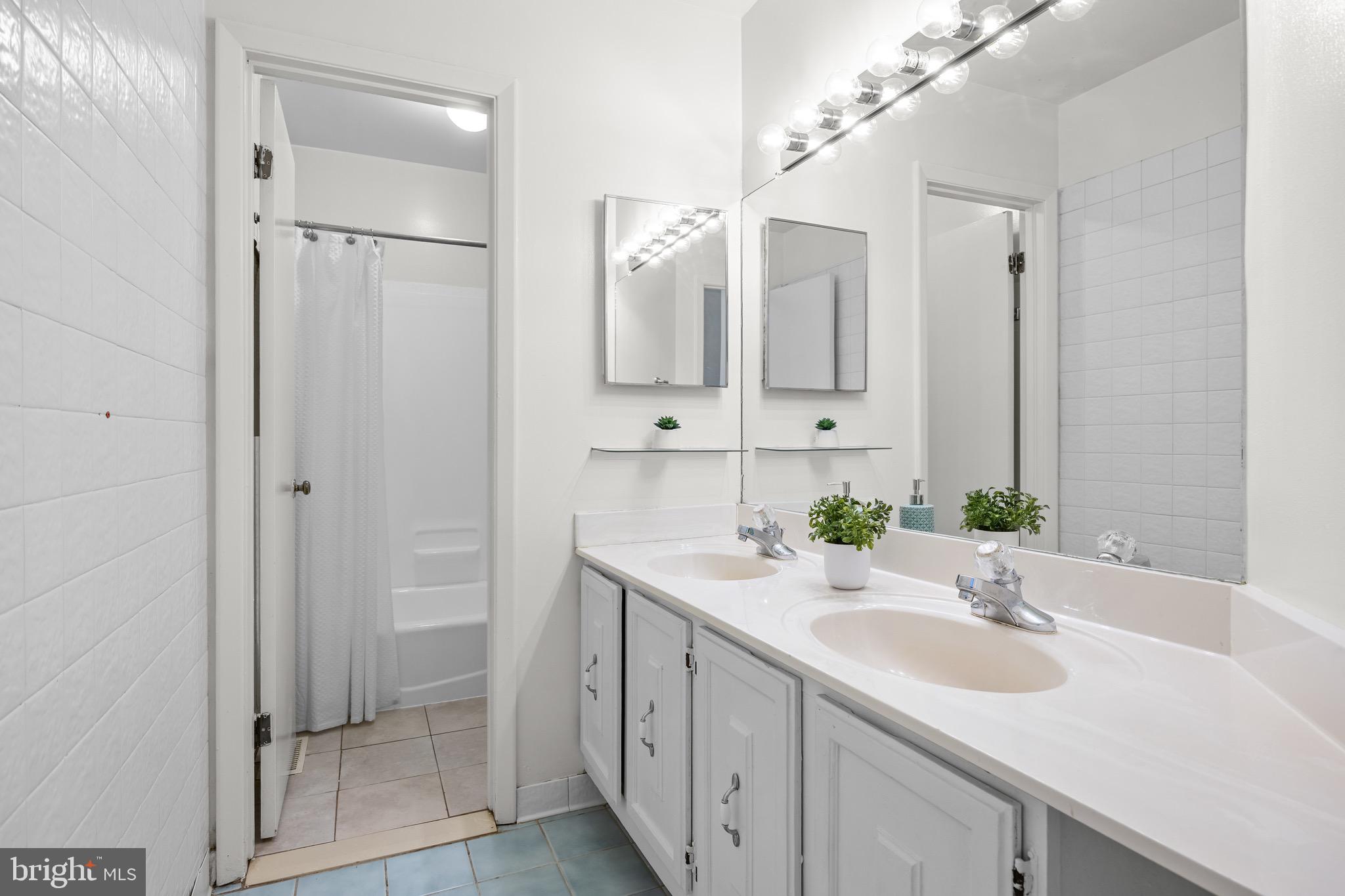 VILLAGE OAKS - Residential