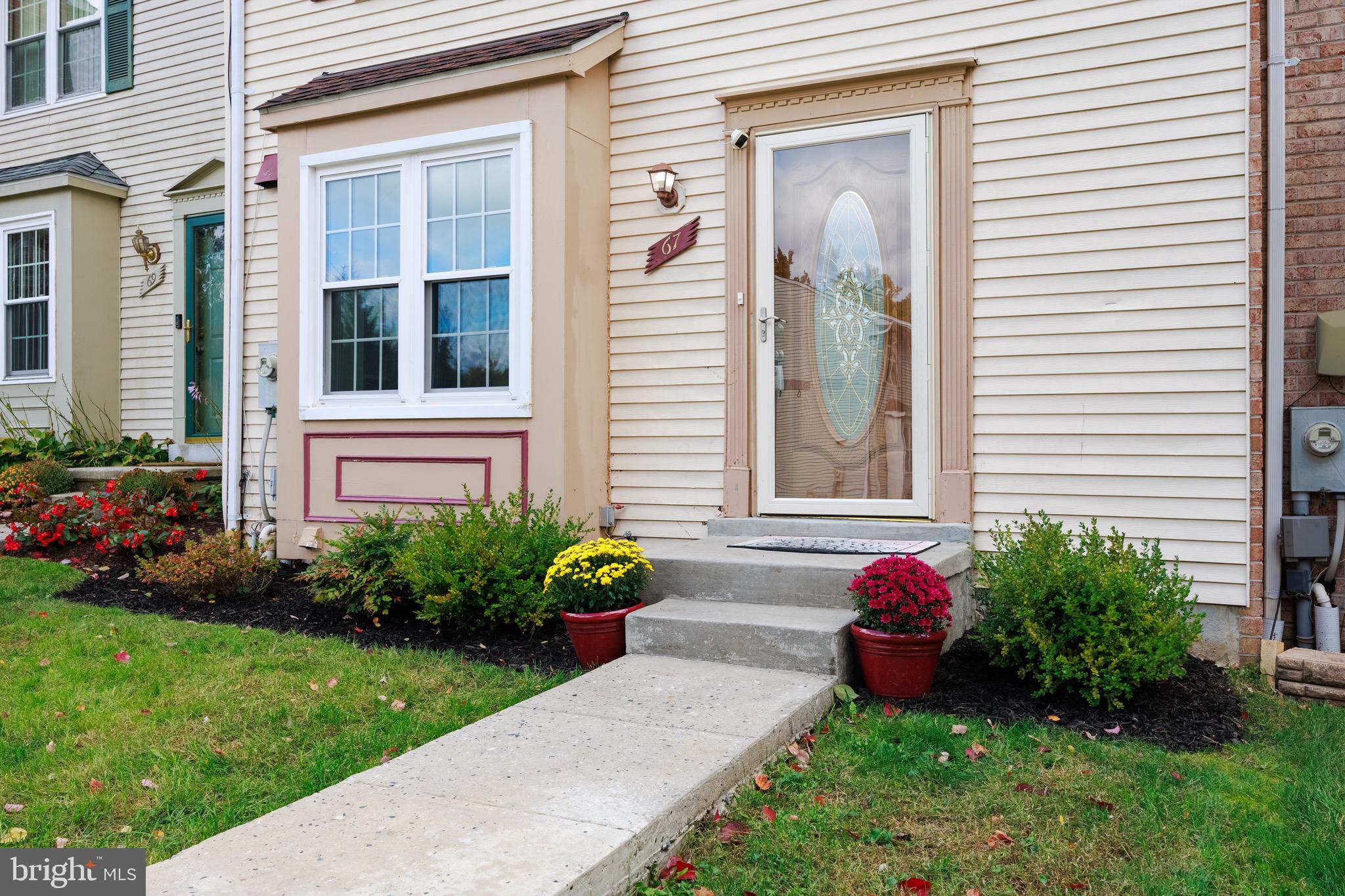 VILLAGE OAKS - Residential