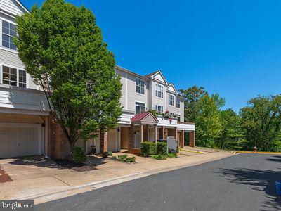 ASHBURN VILLAGE - Residential Lease