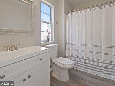 ASHBURN VILLAGE - Residential Lease