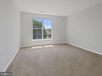 ASHBURN VILLAGE - Residential Lease