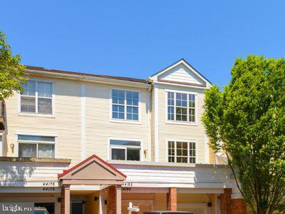 ASHBURN VILLAGE - Residential Lease