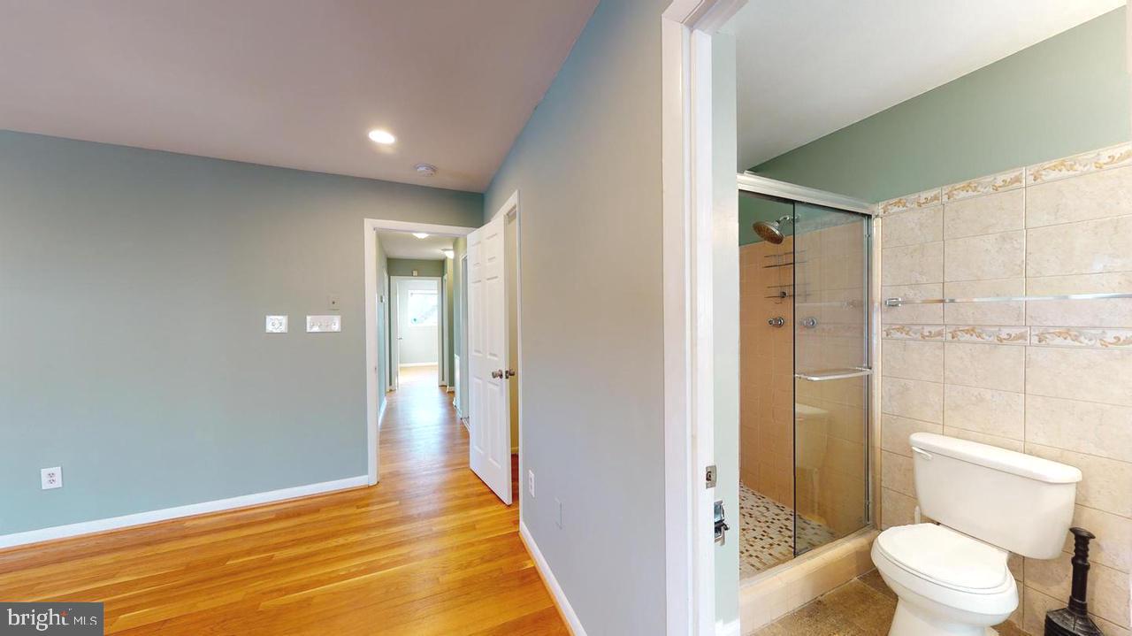 LANHAM SEABROOK - Residential Lease