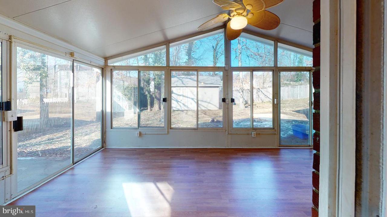 LANHAM SEABROOK - Residential Lease