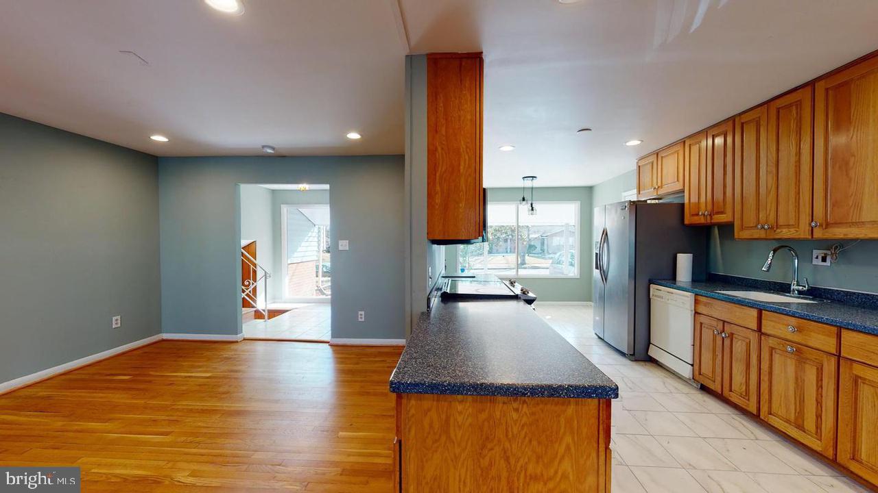 LANHAM SEABROOK - Residential Lease