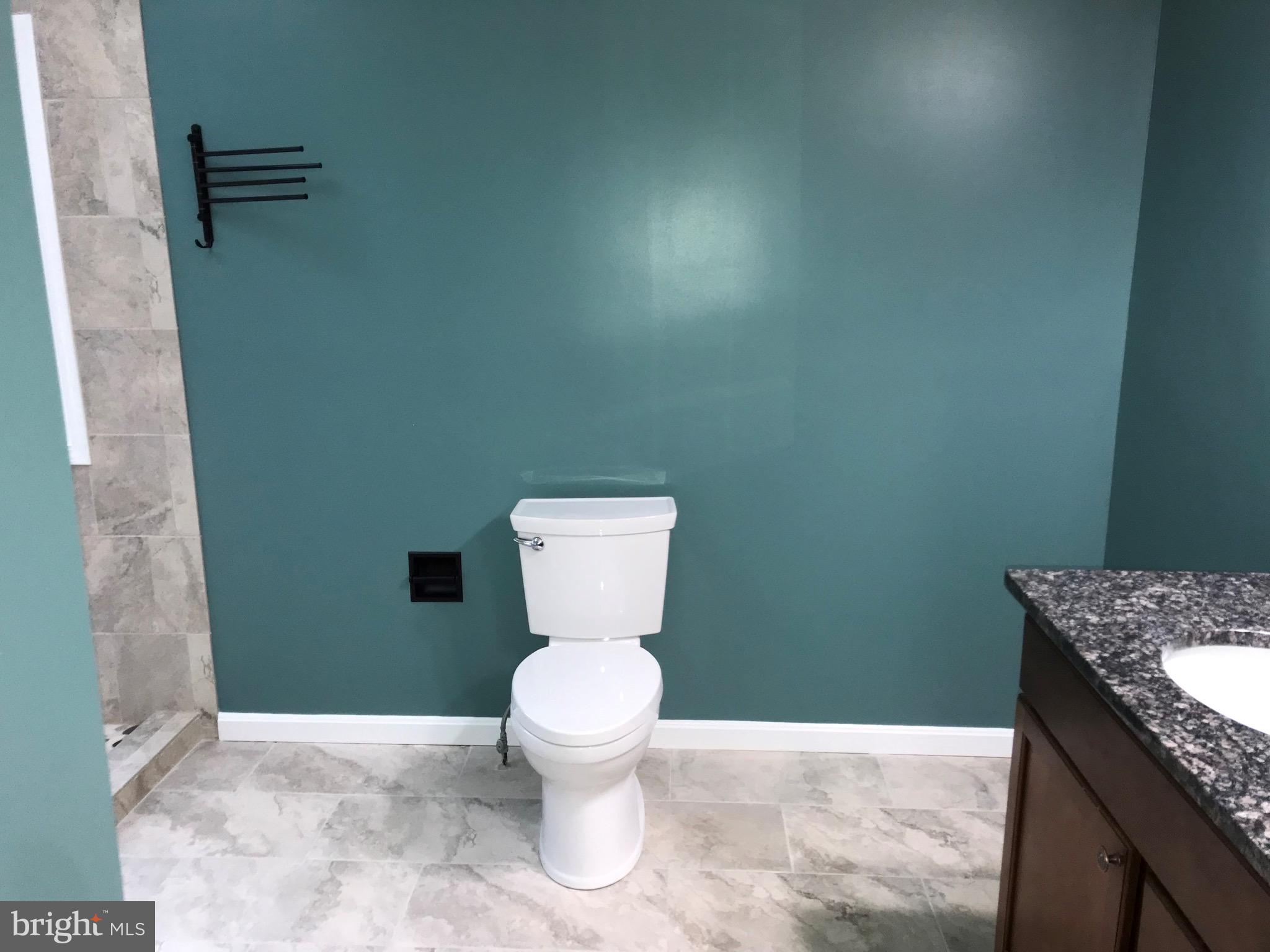 COURTS OF FOUR SEASONS - Residential