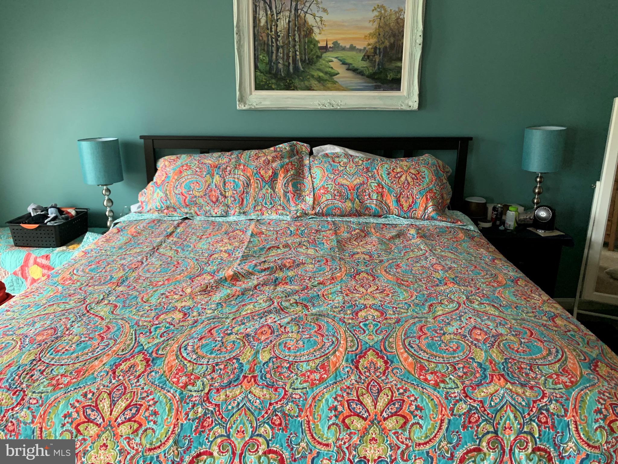 COURTS OF FOUR SEASONS - Residential