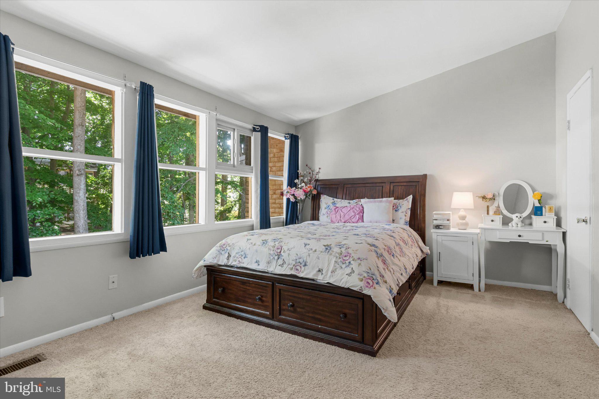 FAIRFAX HERITAGE - Residential