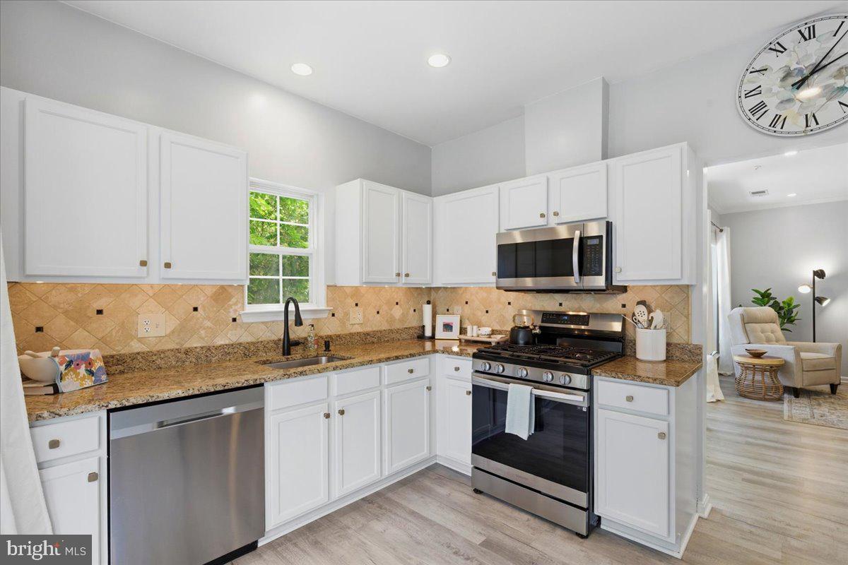 4127 FOUNTAINSIDE LANE 201