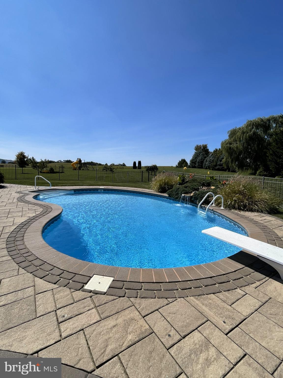 PARKVIEW @ BOILING SPRING - Residential