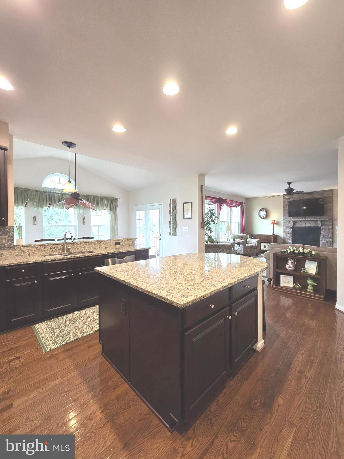 PARKVIEW @ BOILING SPRING - Residential