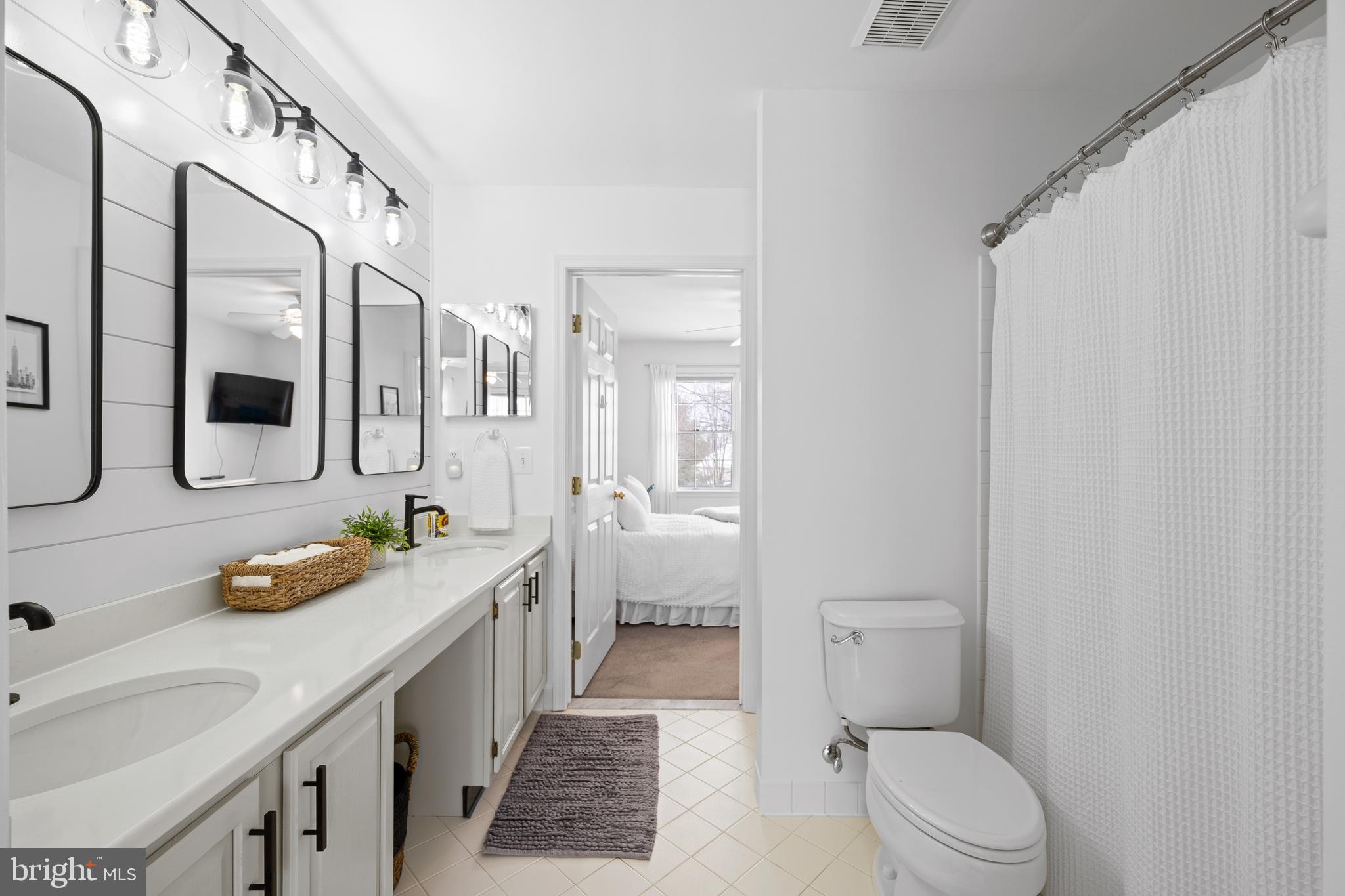 VALLEY FORGE WOODS - Residential