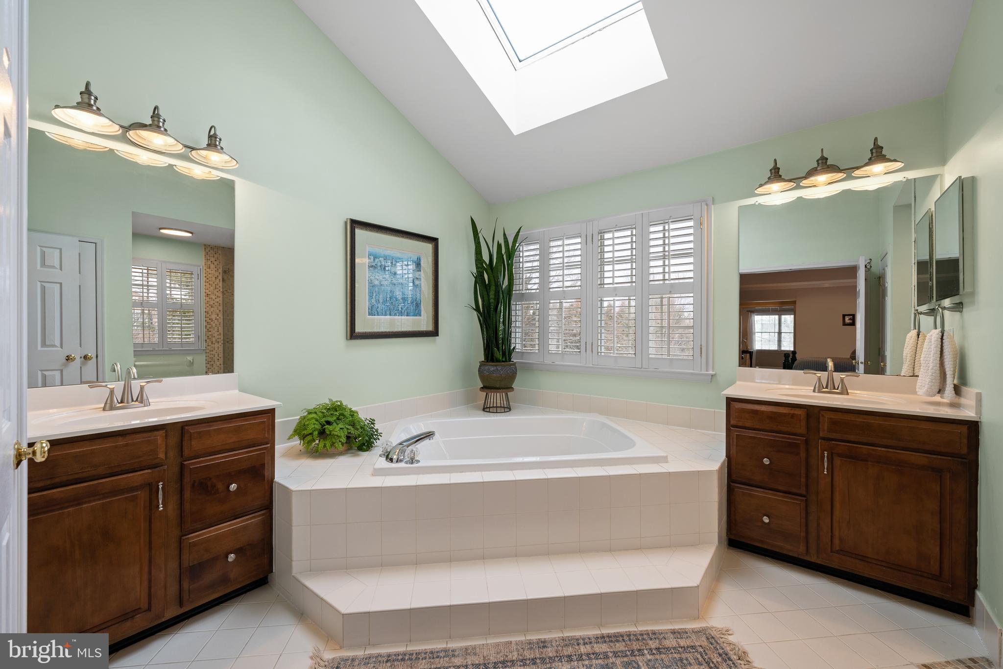 VALLEY FORGE WOODS - Residential