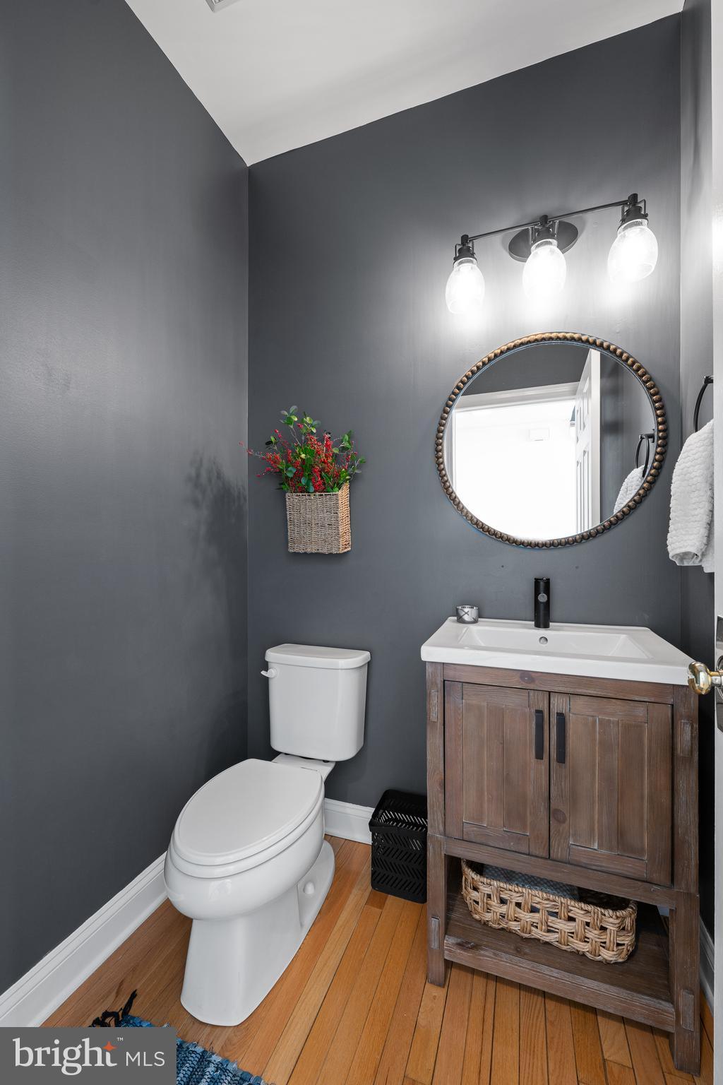 VALLEY FORGE WOODS - Residential