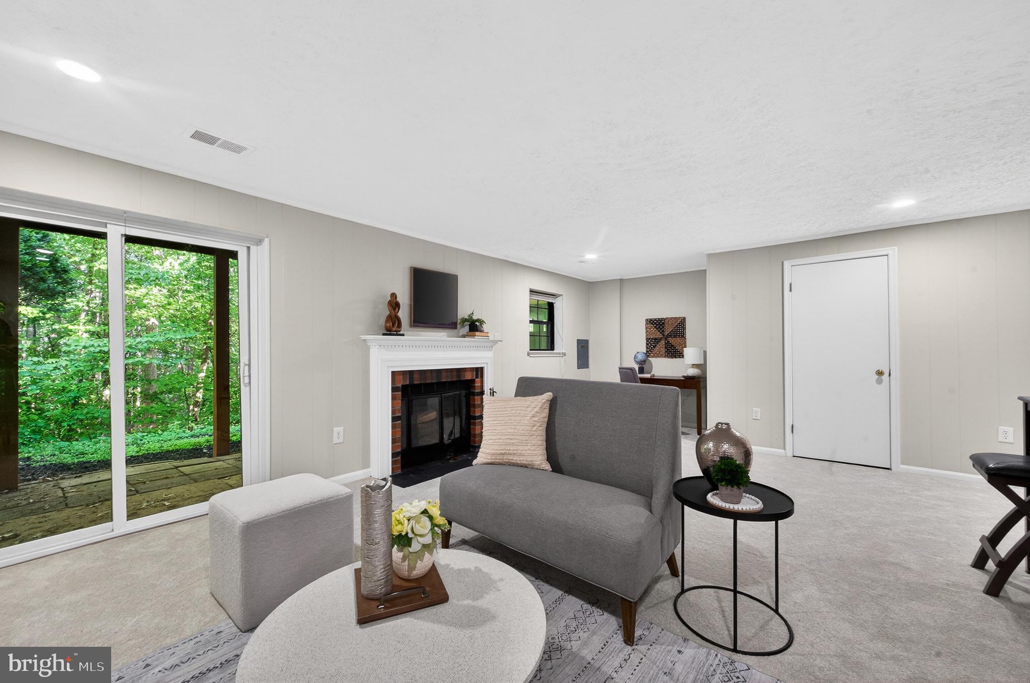 BURKE CENTRE - Residential