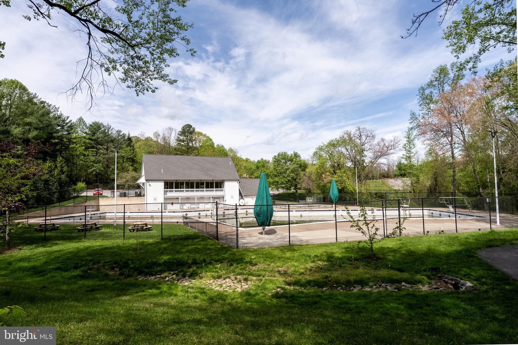 BURKE CENTRE - Residential