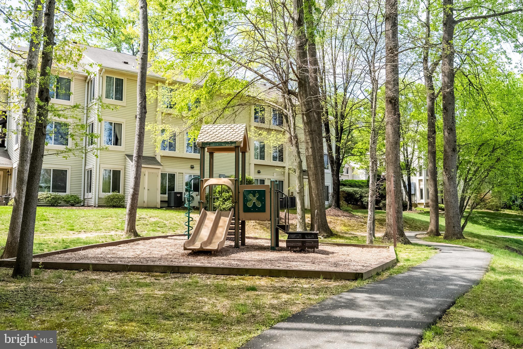 BURKE CENTRE - Residential