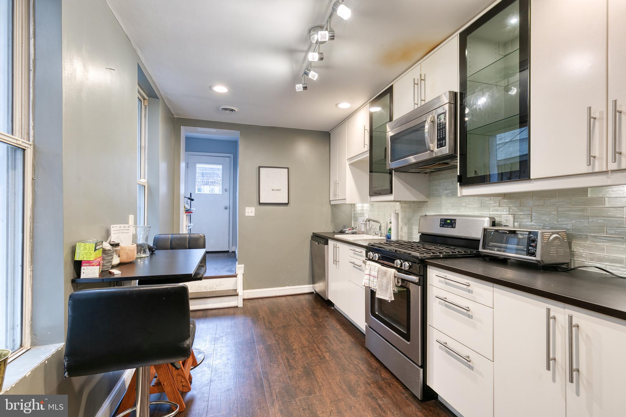 FEDERAL HILL HISTORIC DISTRICT - Residential Lease