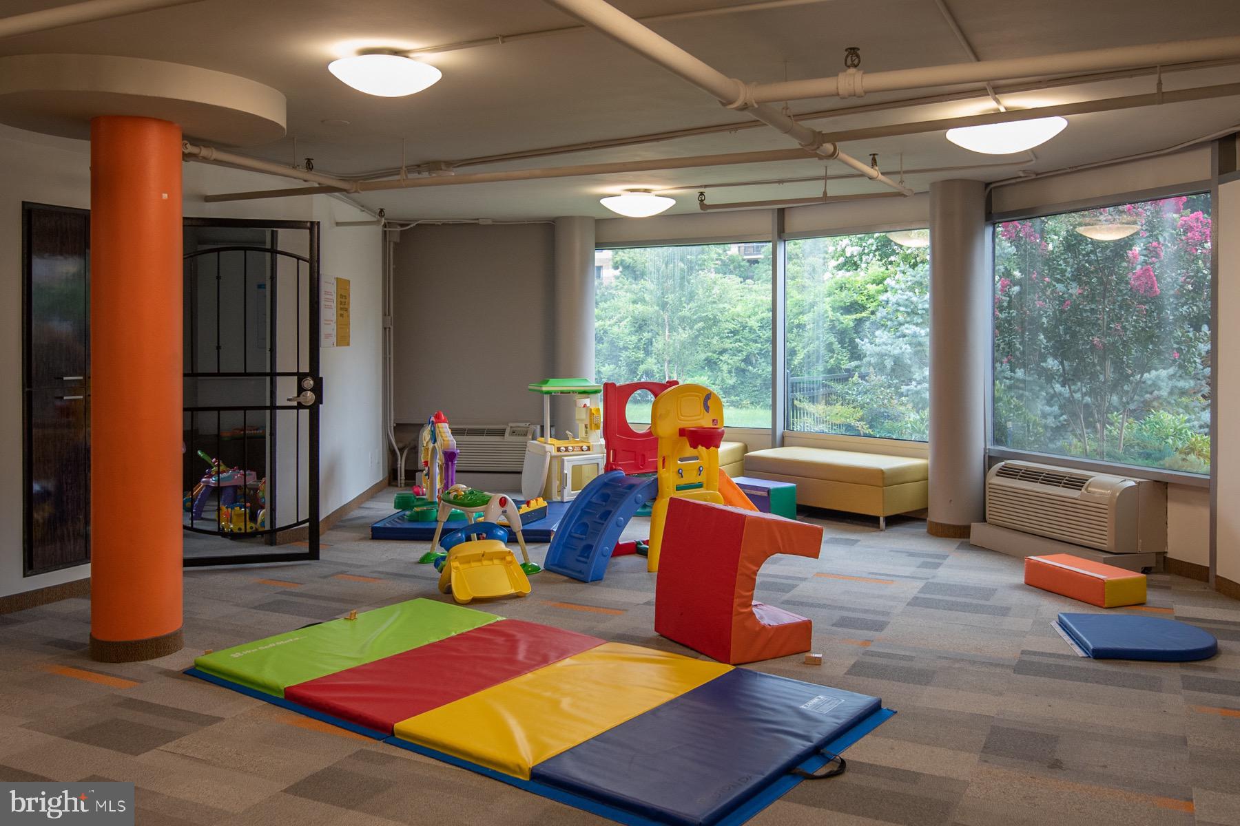 ROTONDA - Residential