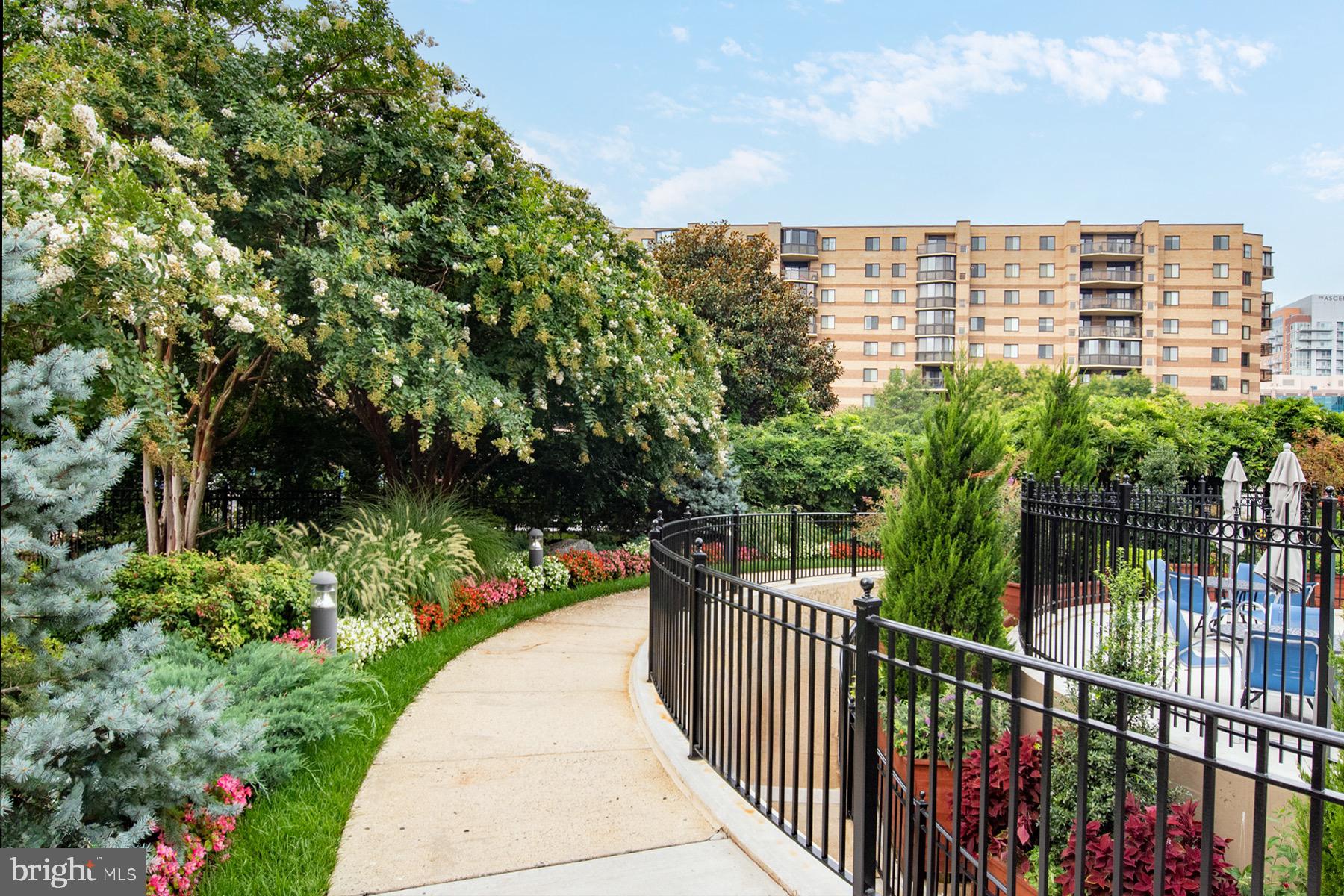 ROTONDA - Residential