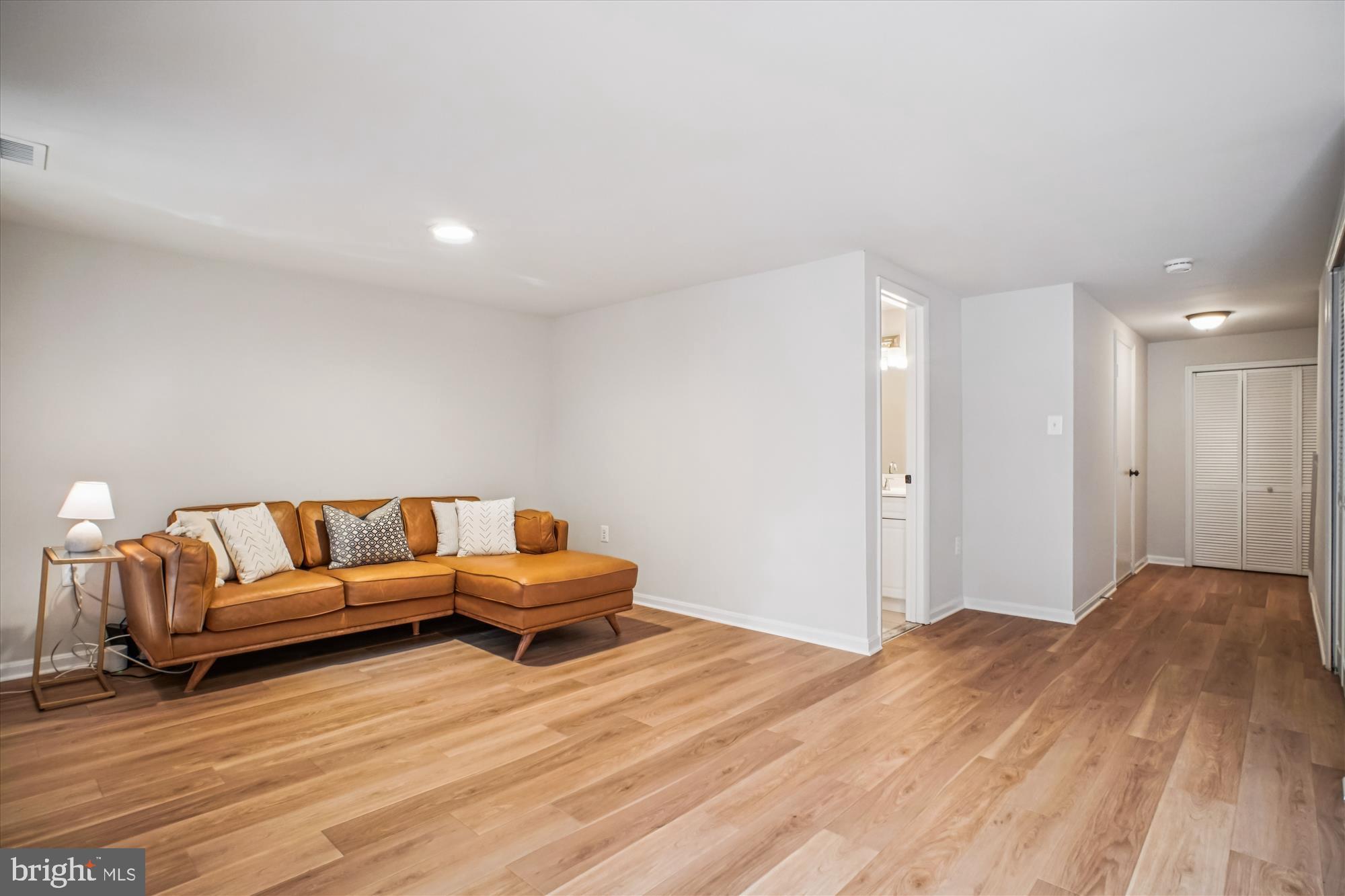 SULLY STATION - Residential