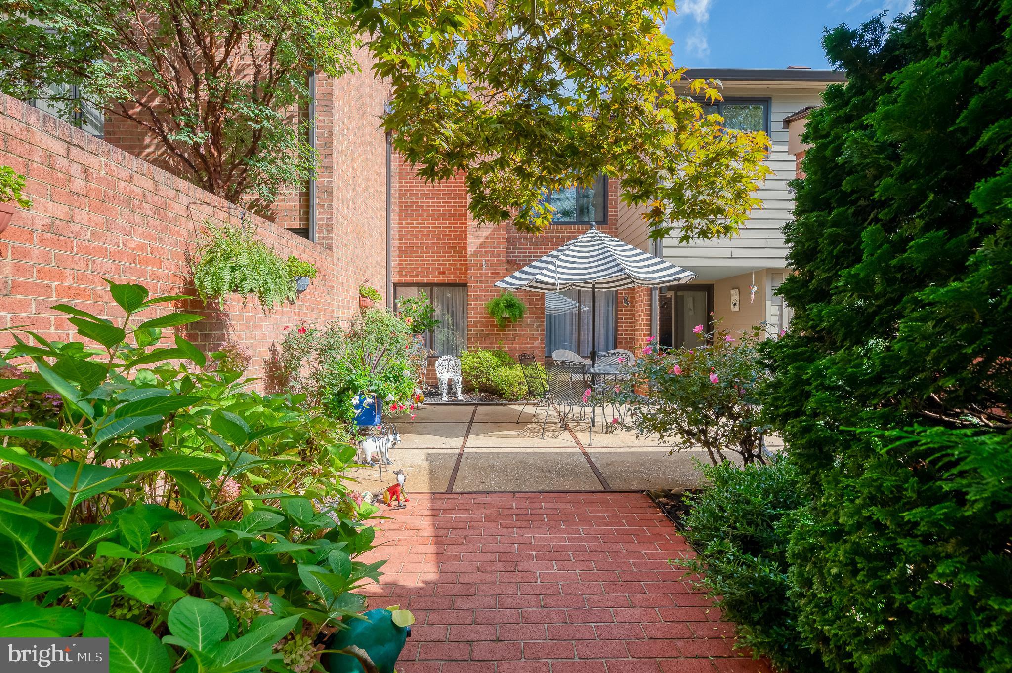 OAKHAMPTON - Residential