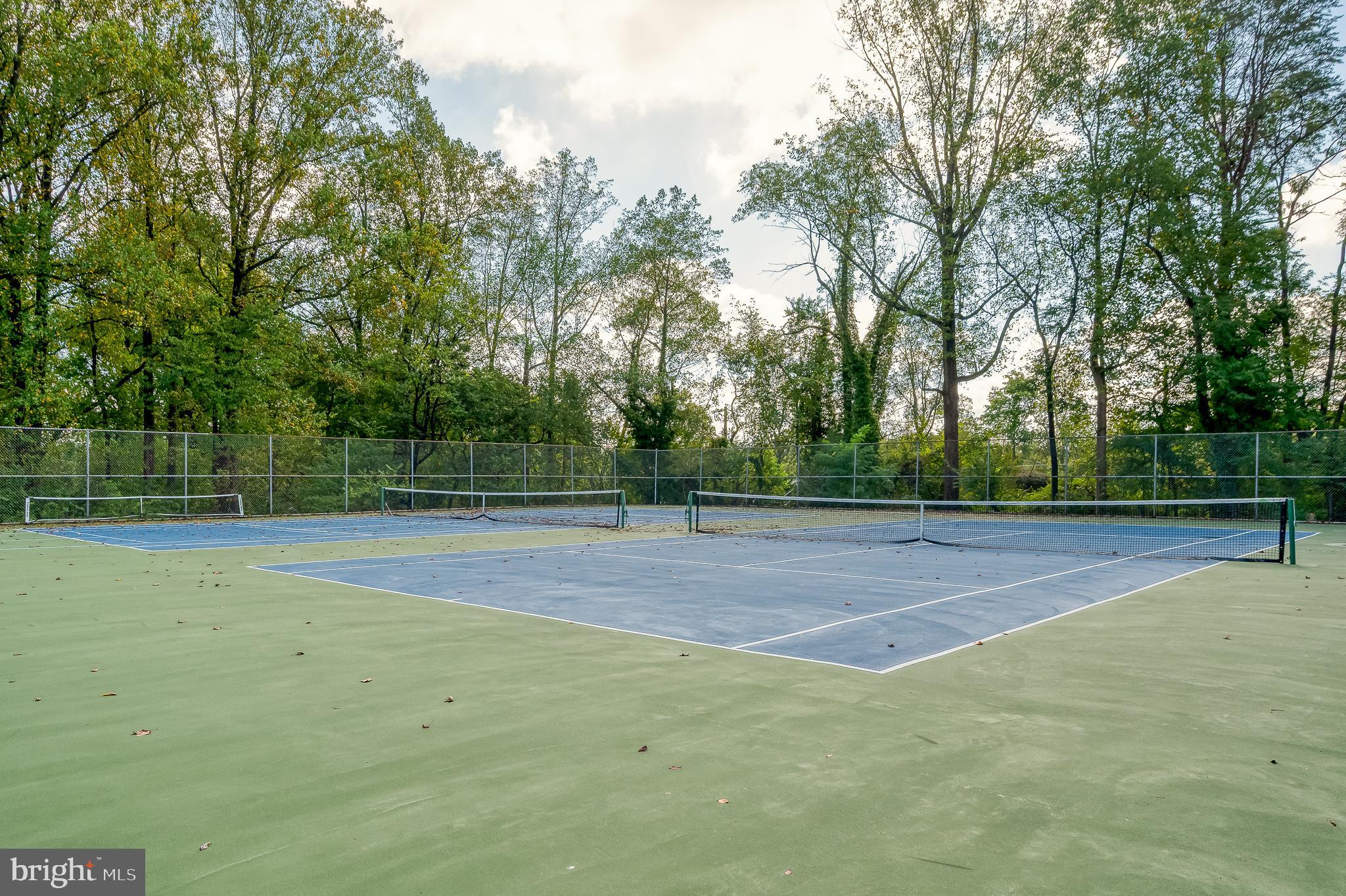 OAKHAMPTON - Residential