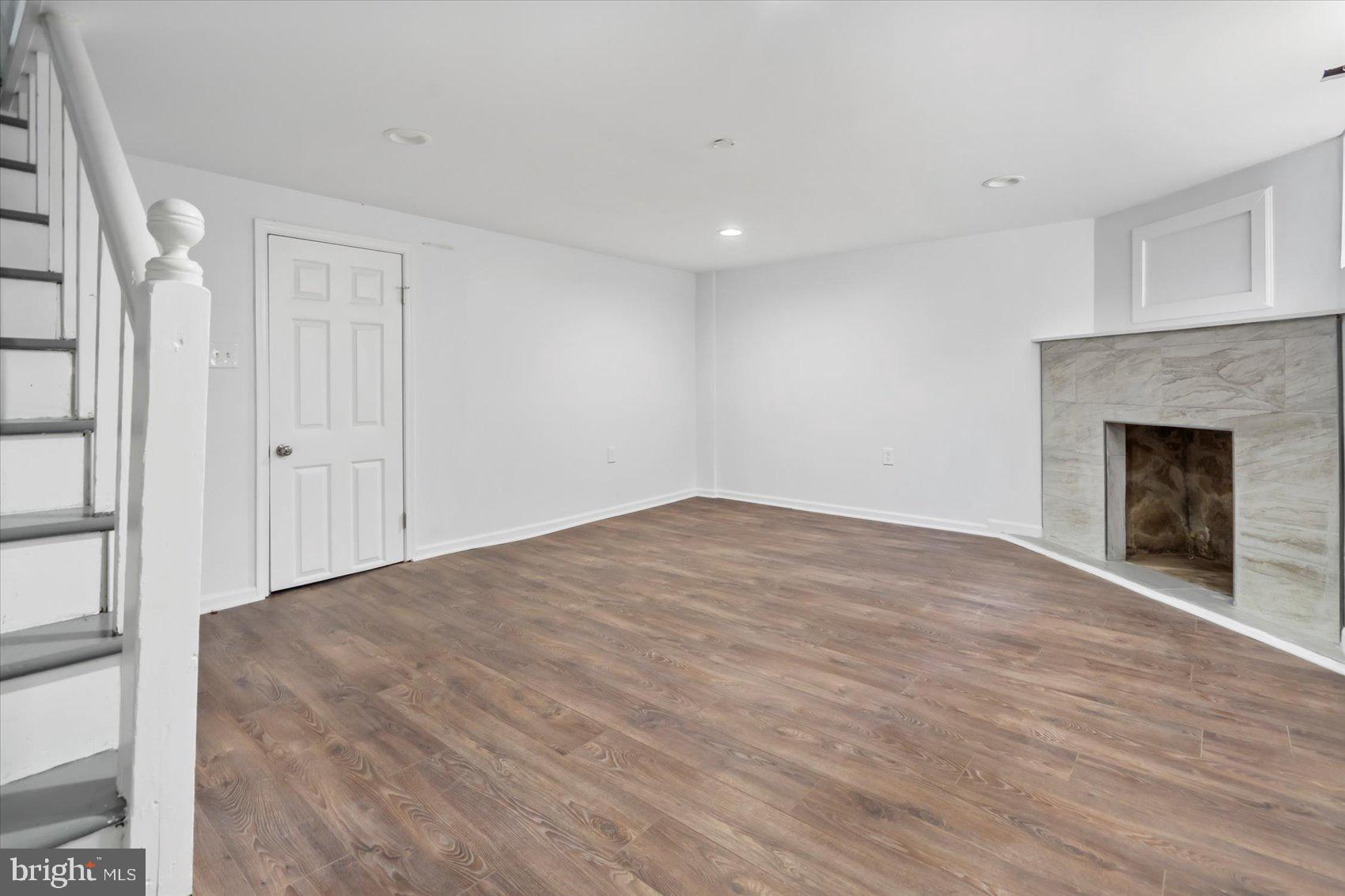 NORTHWOOD - Residential