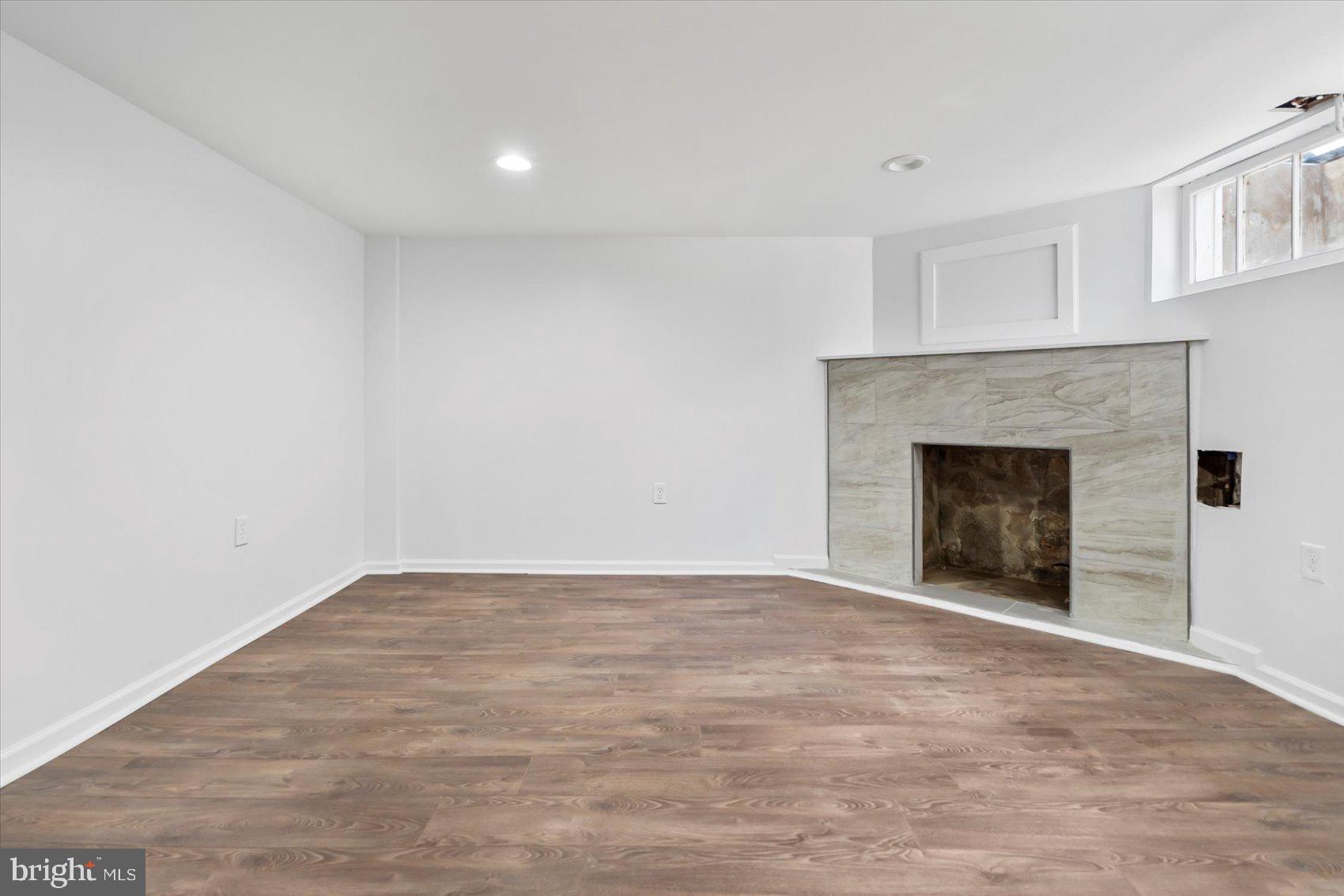 NORTHWOOD - Residential