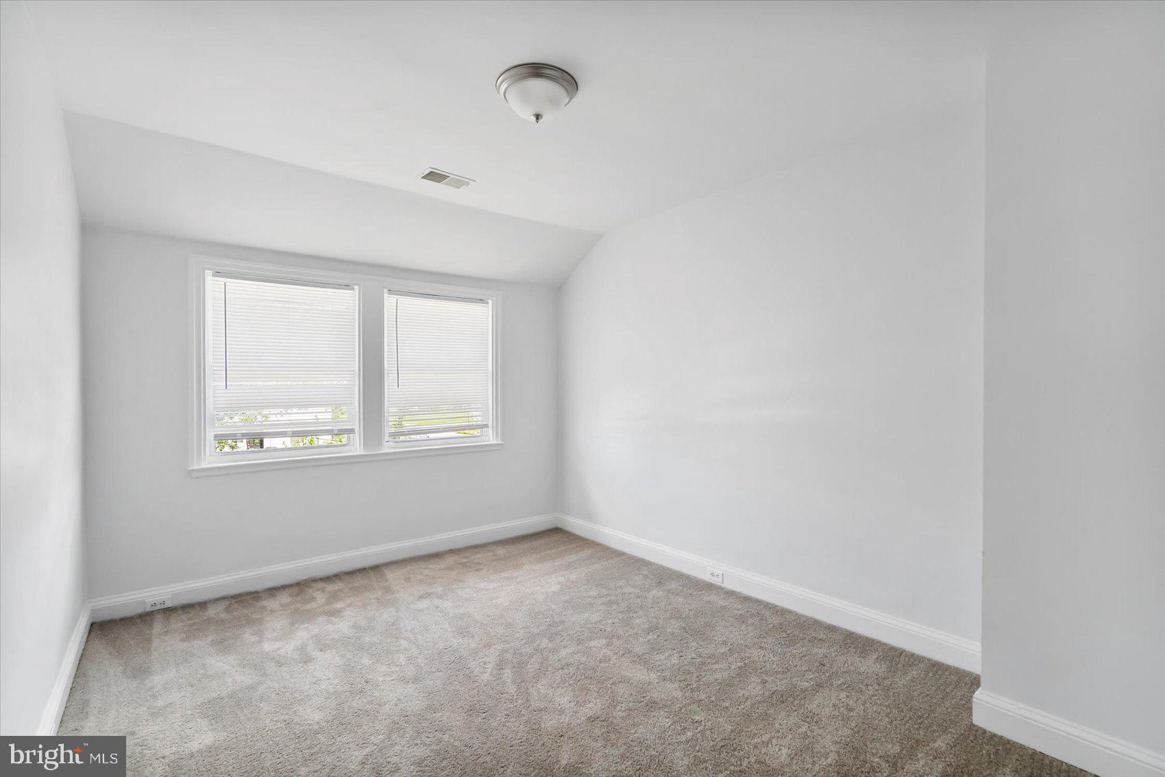 NORTHWOOD - Residential