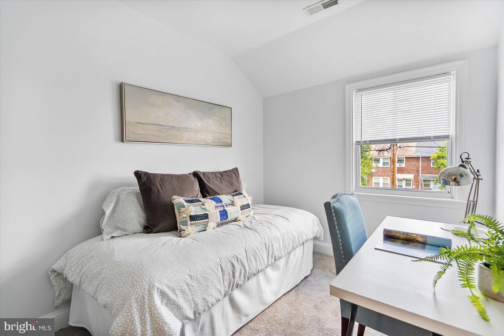 NORTHWOOD - Residential