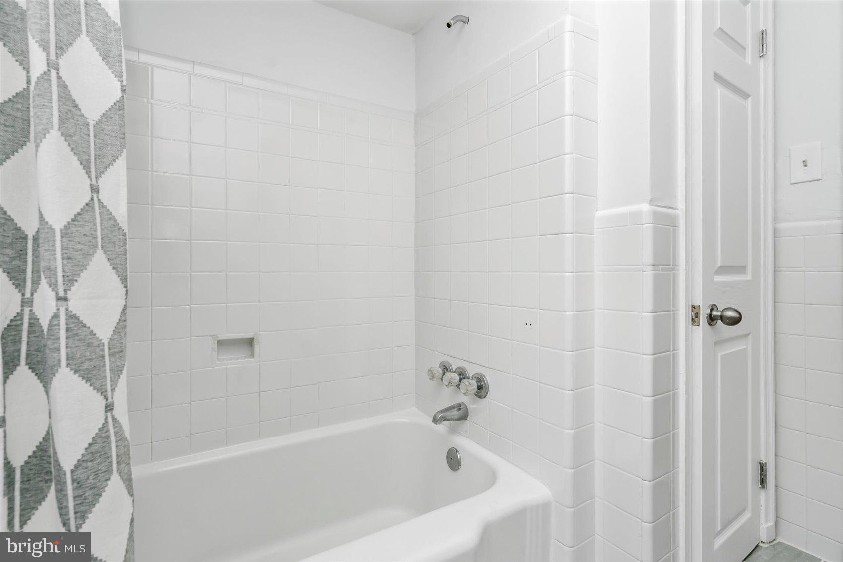 NORTHWOOD - Residential