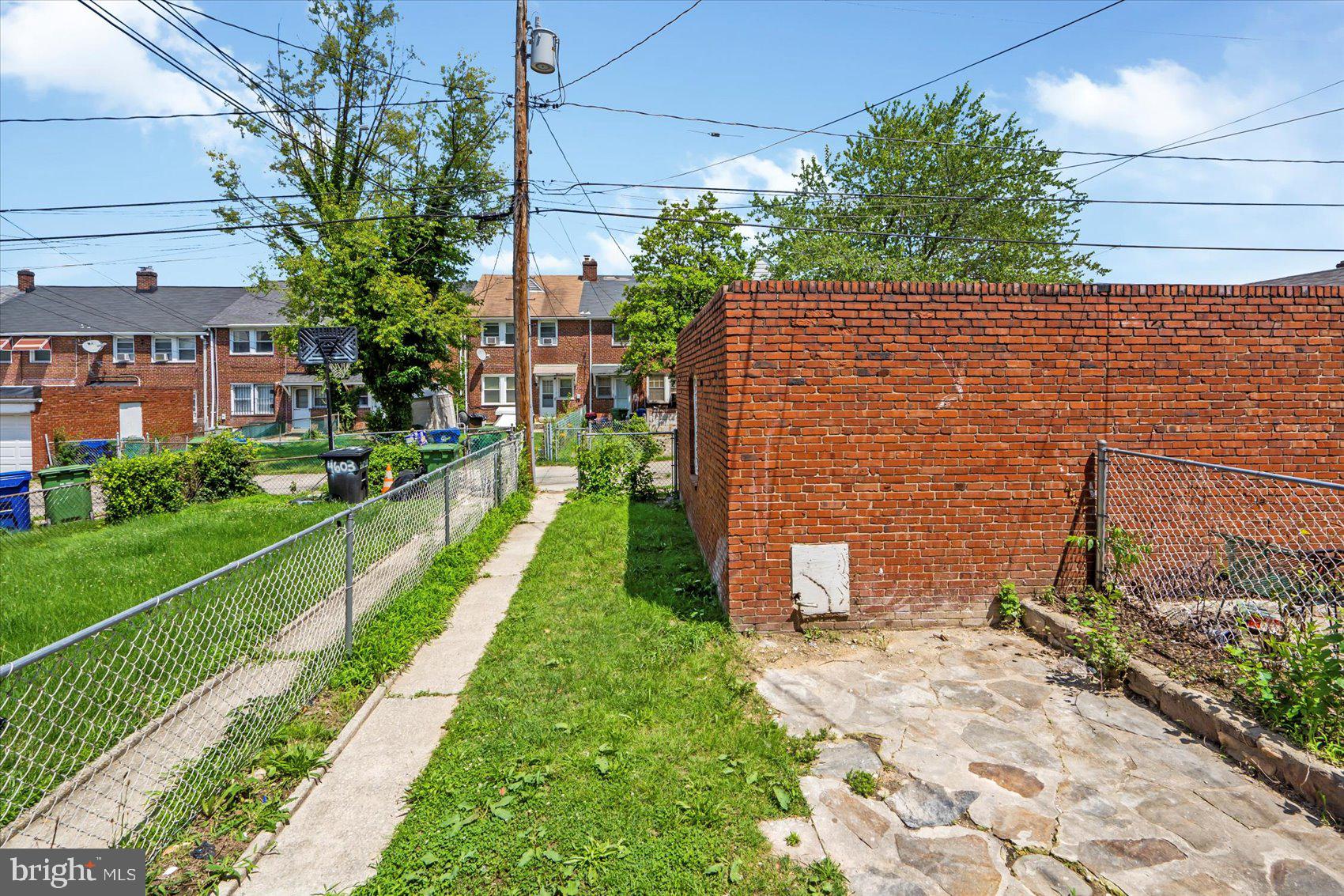 NORTHWOOD - Residential