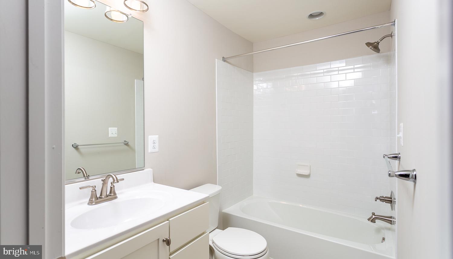 ROSEHILL MANOR - Residential