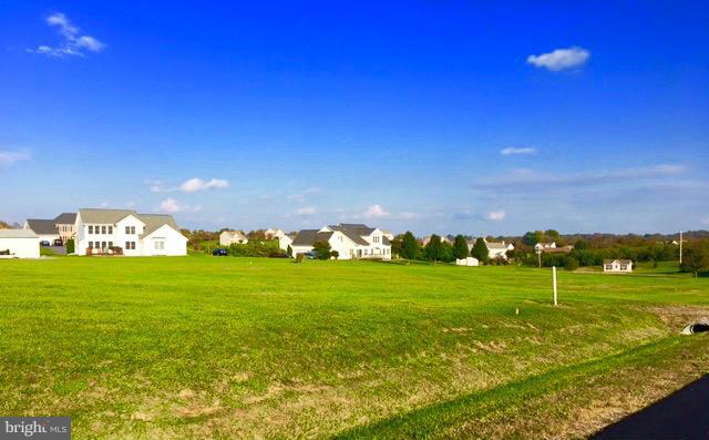 Beautiful 1.29 acre lot in North Ridge Subdivision. Easy commute to 81. Several other lots available.