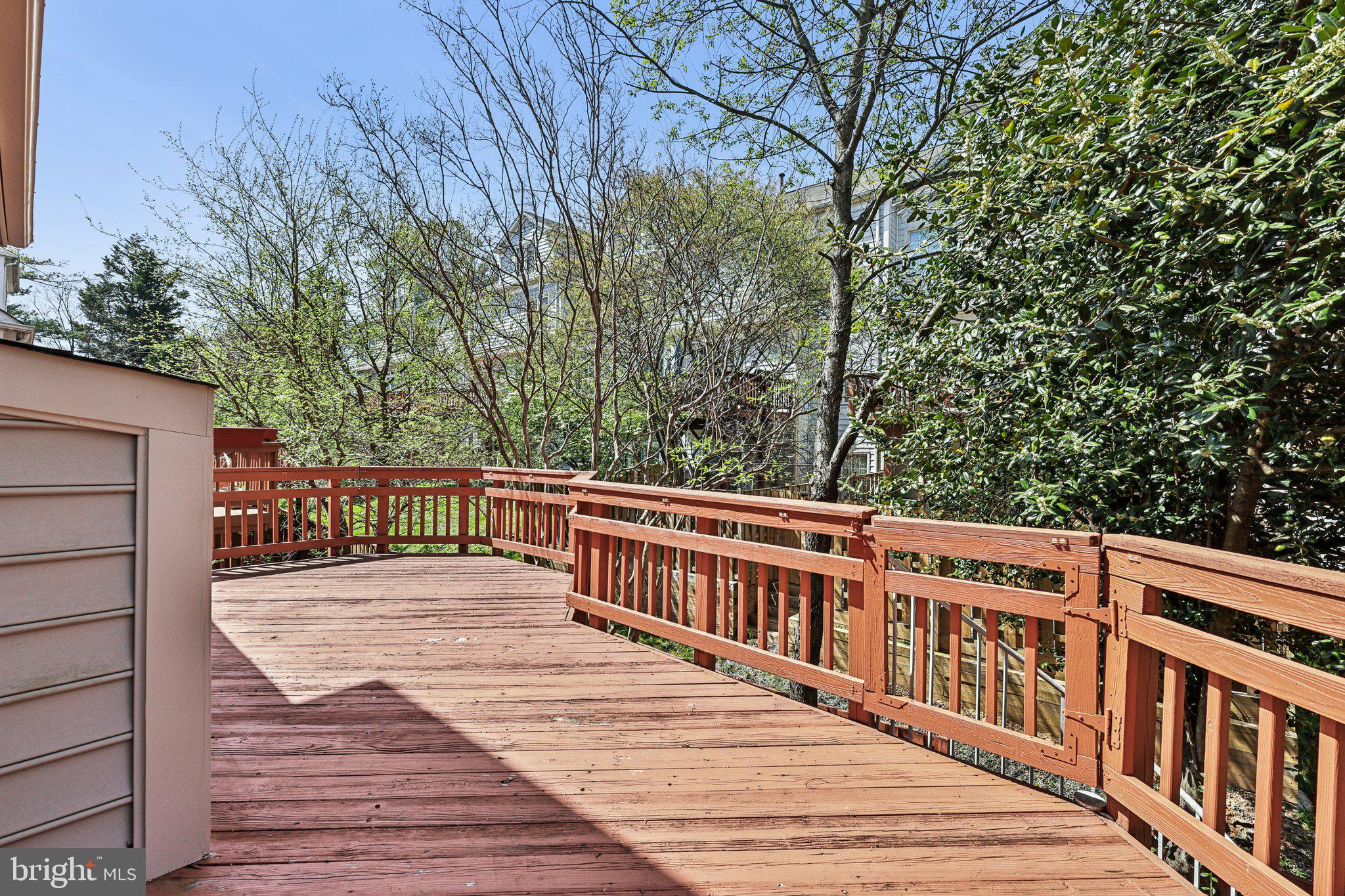 COUNTRY CREEK - Residential