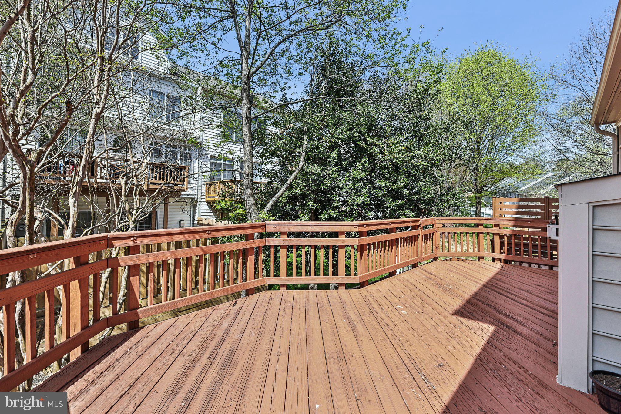 COUNTRY CREEK - Residential