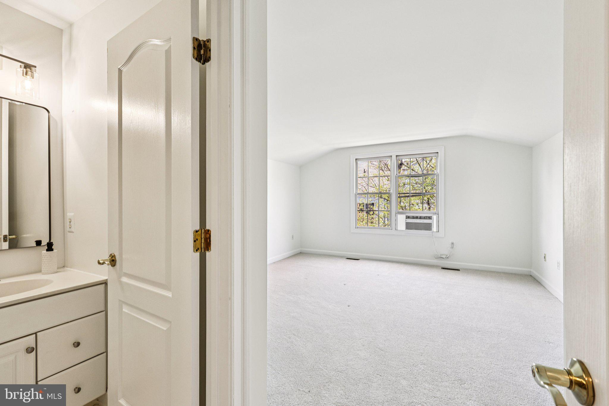 COUNTRY CREEK - Residential