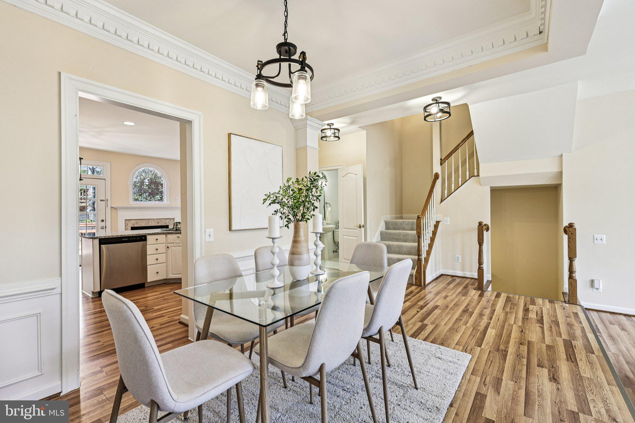 COUNTRY CREEK - Residential